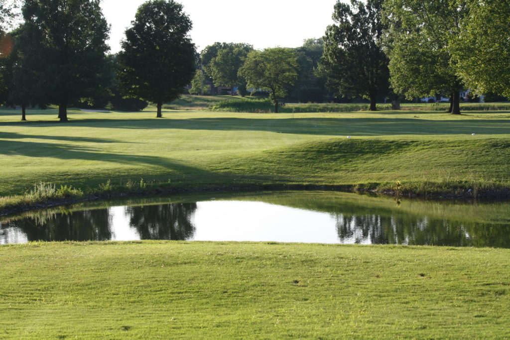 Hole 10 with pond